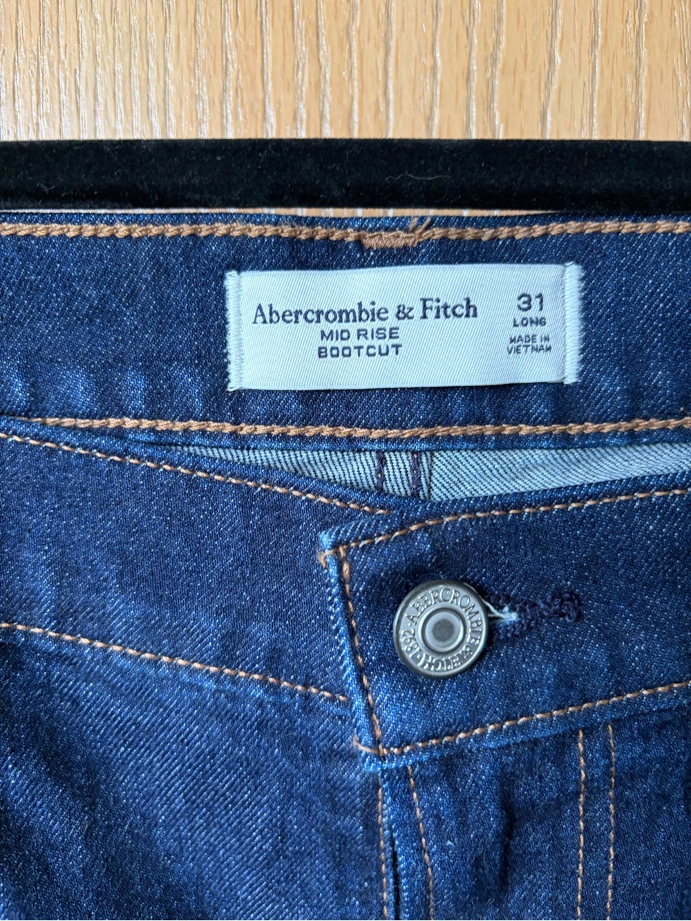 Women’s Abercrombie & Fitch Mid Rise Bootcut Jeans - Dark Blue- 31L long